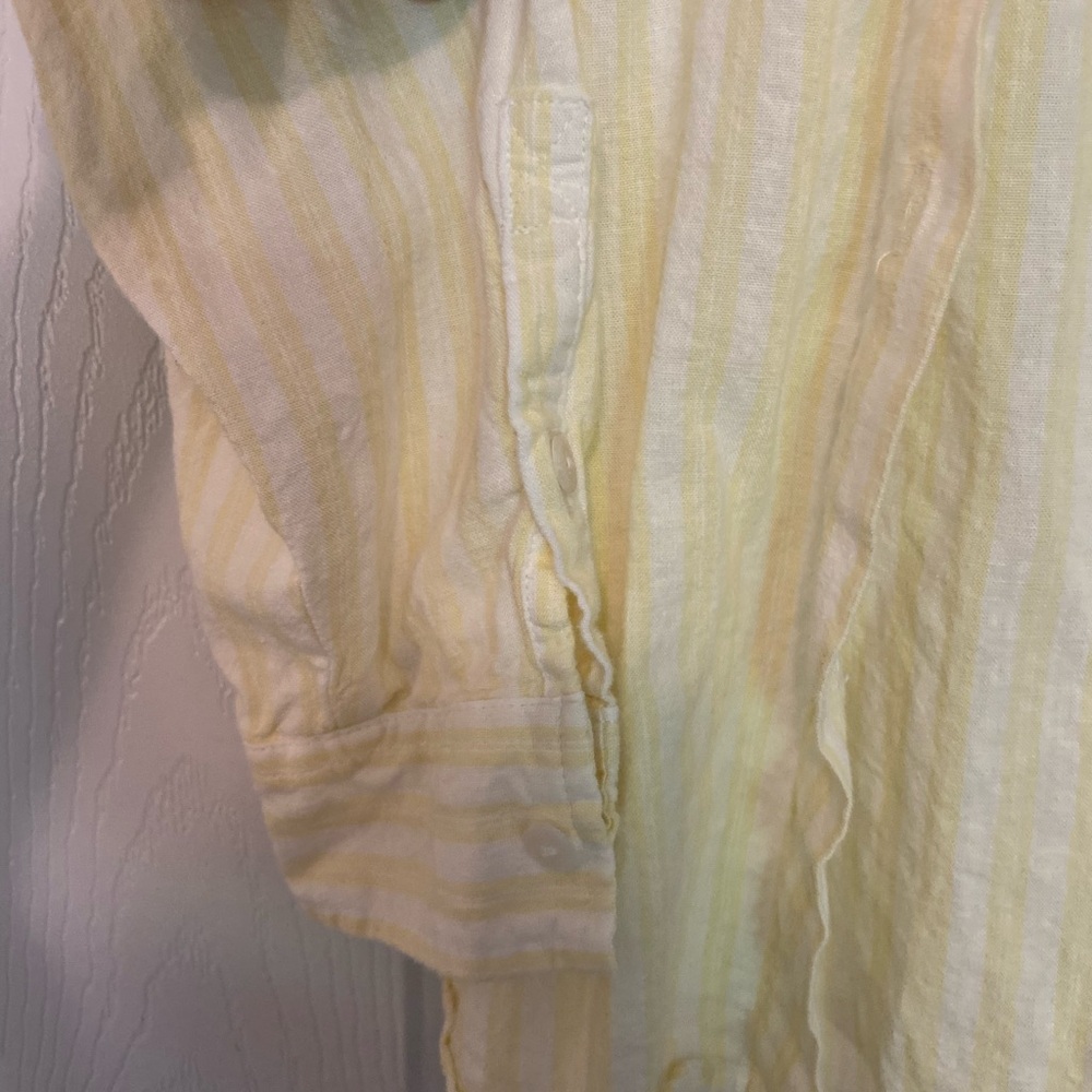 Universal Thread Yellow Lightweight Casual Shirt - image 3